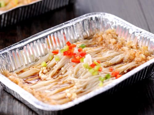 西流河镇锡纸烤金针菇